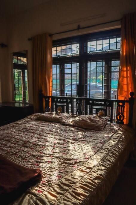 Valecha Villa Entire 4Bhkbunglow With 5000 Sq Ft Garden Lonavala Kültér fotó