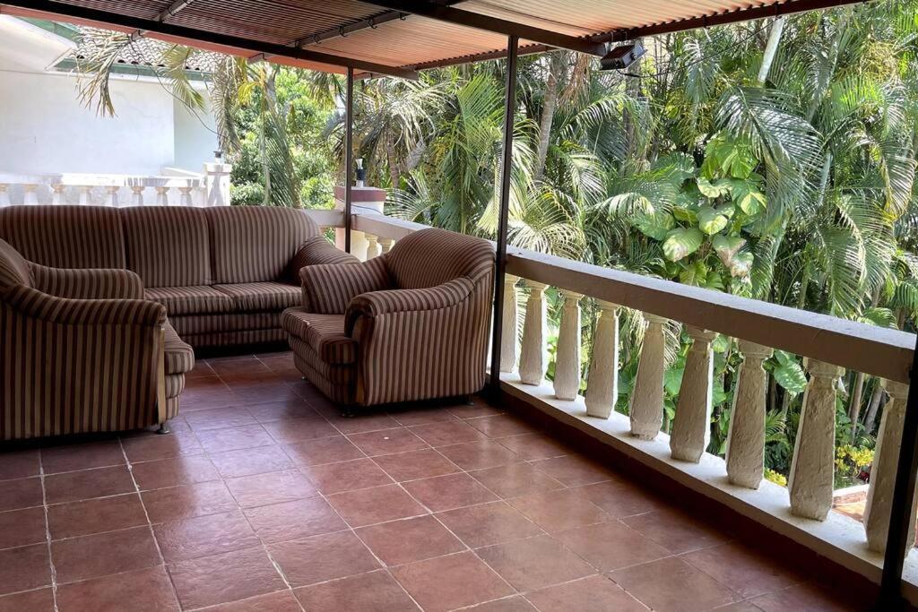 Valecha Villa Entire 4Bhkbunglow With 5000 Sq Ft Garden Lonavala Kültér fotó