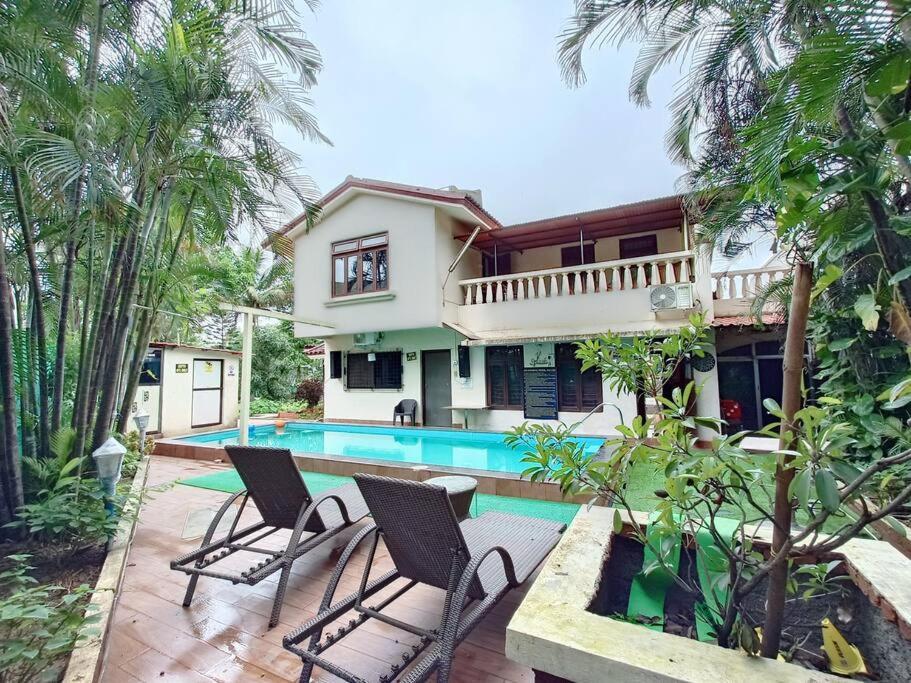 Valecha Villa Entire 4Bhkbunglow With 5000 Sq Ft Garden Lonavala Kültér fotó